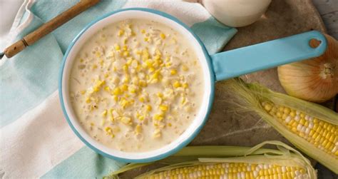 fresh-corn-chowder-recipe-yankee-magazine-new image