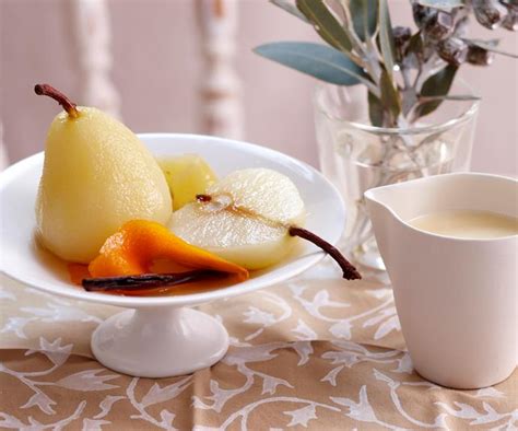 champagne-poached-pears-with-creme-anglaise-food image