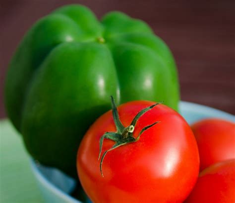 green-pepper-and-tomato-salad-recipes-thriftyfun image