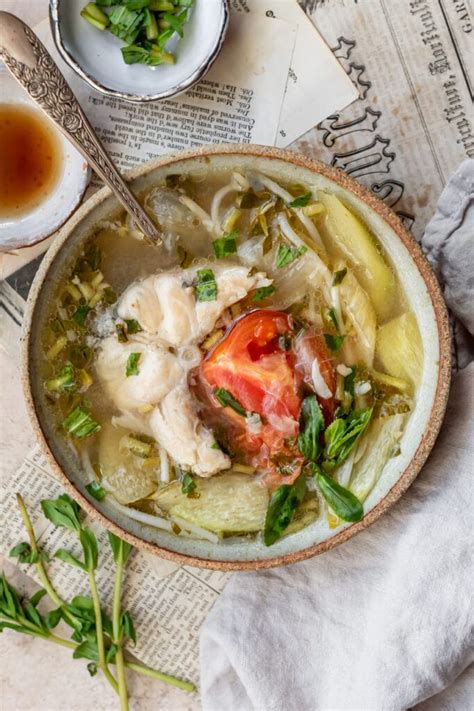 vietnamese-sweet-sour-soup-canh-chua-cooking image