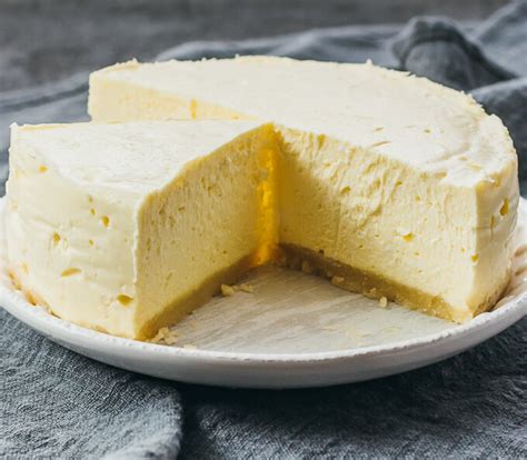 low-carb-instant-pot-cheesecake-keto image