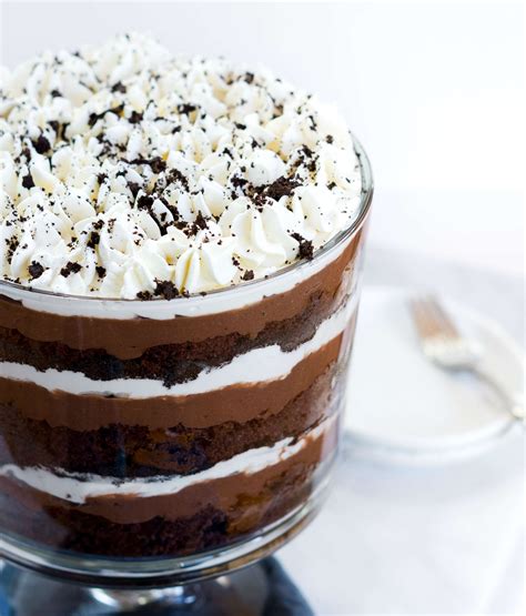 easy-chocolate-trifle-dessert-recipe-hostess-at-heart image