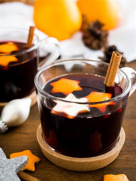 kinderpunsch-non-alcoholic-christmas-punch-plated image
