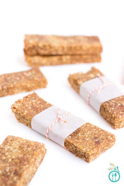 5-ingredient-quinoa-granola-bars-simply-quinoa image