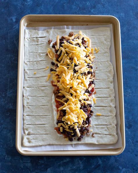 easy-taco-braid-recipe-the-girl-who-ate-everything image
