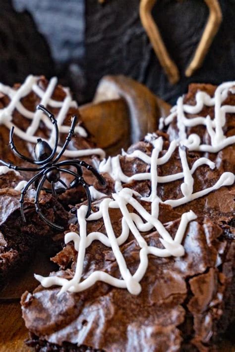 easy-spider-web-brownies-step-by-step-instructions image