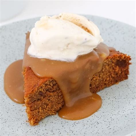 sticky-date-pudding-with-caramel-sauce-bake-play-smile image