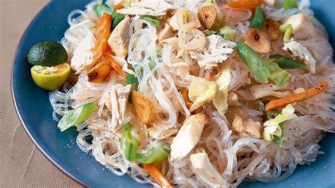 pancit-sotanghon-guisado-recipe-yummyph image