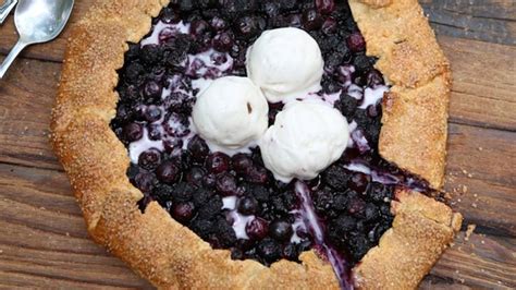 black-raspberry-recipes-are-a-summertime-must-huffpost image
