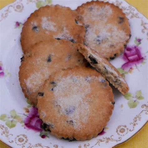 traditional-easter-biscuits-everyday-cooks image