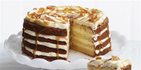 almond-caramel-praline-layer-cake-mindfood image