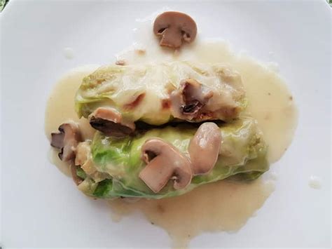 recipe-cabbage-rolls-in-mushroom-sauce image