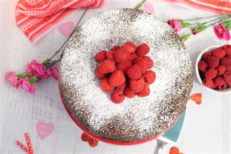 flourless-chocolate-torte-with-raspberry-sauce-2 image