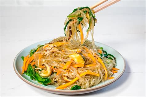 japchae-recipe-vegan-korean-glass-noodles-made image