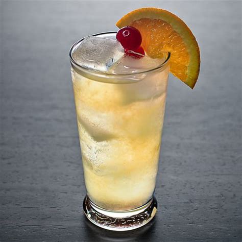 el-macu-cocktail-recipe-liquorcom image