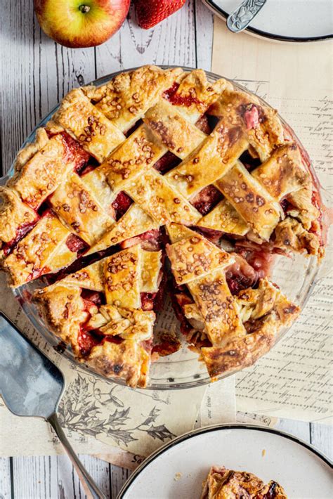 strawberry-apple-pie-baking-with-butter image