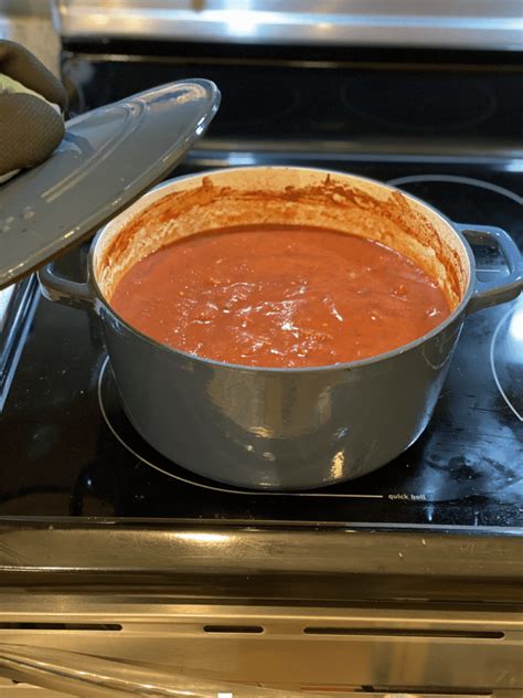 incredible-dutch-oven-spaghetti-sauce image