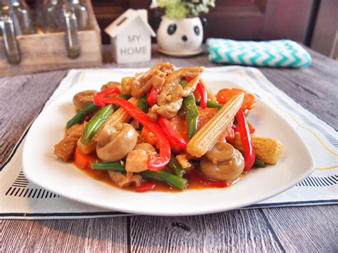 super-easy-chinese-recipe-stir-fried-chicken-w image