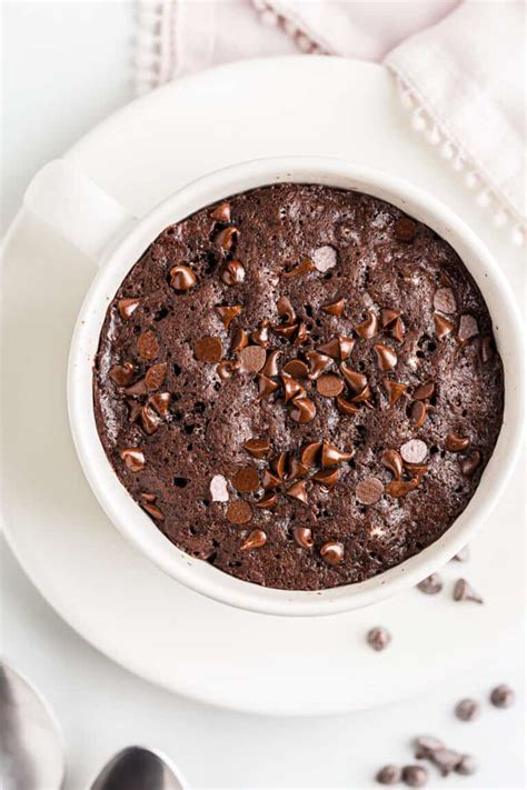chocolate-mug-cake-easy-dessert image