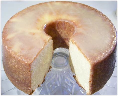 old-fashioned-sour-cream-pound-cake image