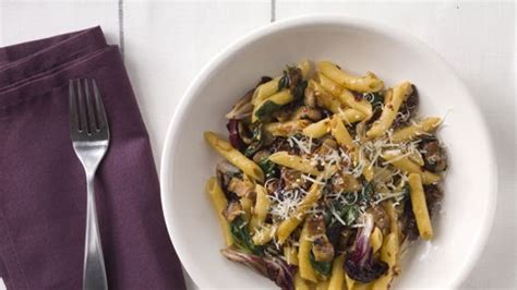 penne-with-radicchio-spinach-and-bacon-recipe-bon image
