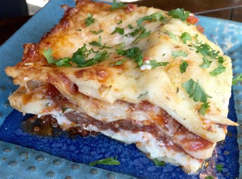 easy-lasagna-recipe-with-ricotta-delicious-lasagna-dish image