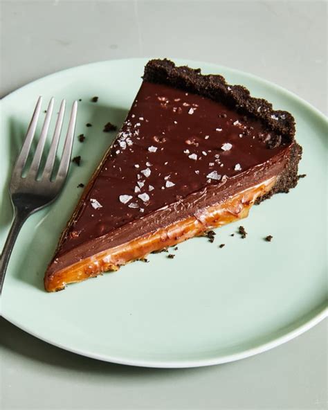 no-bake-chocolate-caramel-tart-recipe-easy-kitchn image