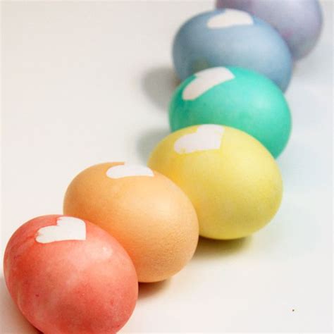 46-ways-to-decorate-easter-eggs-the-spruce-crafts image