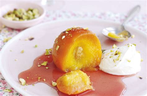 peaches-in-ros-wine-dessert-recipes-goodto image
