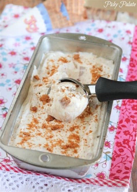homemade-no-churn-peaches-and-cream-ice-cream image