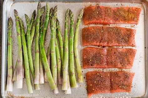 20-minute-simple-salmon-asparagus-garnish-glaze image