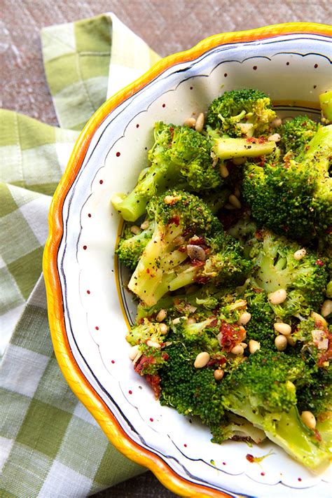 sauteed-broccoli-with-garlic-sun-dried-tomato-italian image