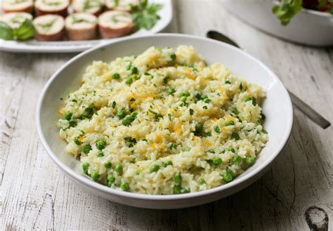 electric-pressure-cooker-risotto-with-peas-and-meyer image