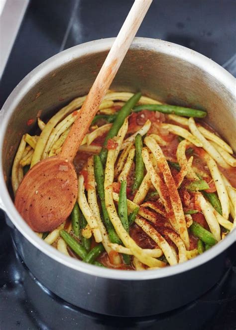 recipe-summer-green-beans-in-aromatic-spiced-tomatoes image