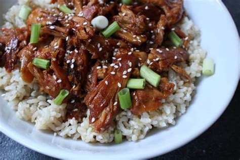 slow-cooker-sesame-chicken-thighs-mom-to-mom image