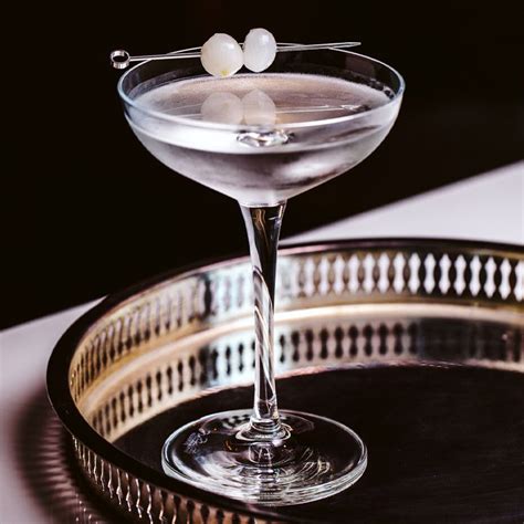 gibson-cocktail-recipe-liquorcom image