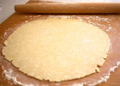 date-walnut-pie-crust-recipe-supplementreliefcom image