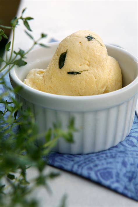 ice-cream-with-honey-and-thyme-recipe-the image
