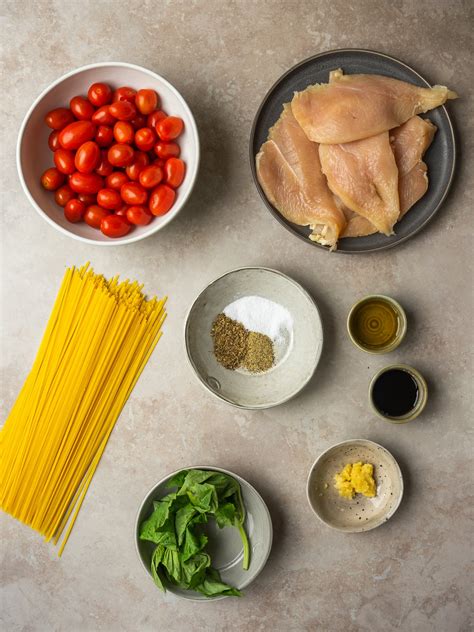 cherry-tomato-pasta-with-chicken-mad-about-food image