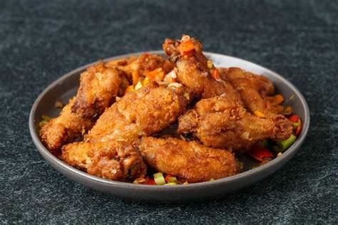 salt-pepper-chicken-wings-椒鹽雞翼-made-with-lau image
