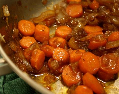 caramelized-carrot-coins-and-onions-tasty-kitchen image
