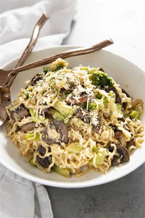 one-pan-garlic-parmesan-ramen-noodles-the-salty image
