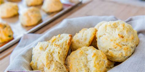 how-to-make-drop-biscuits-the-pioneer-woman image