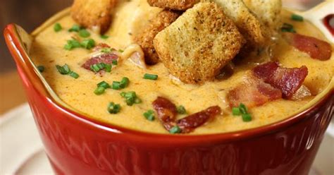 bacon-beer-cheese-soup-with-chicken-with-video image