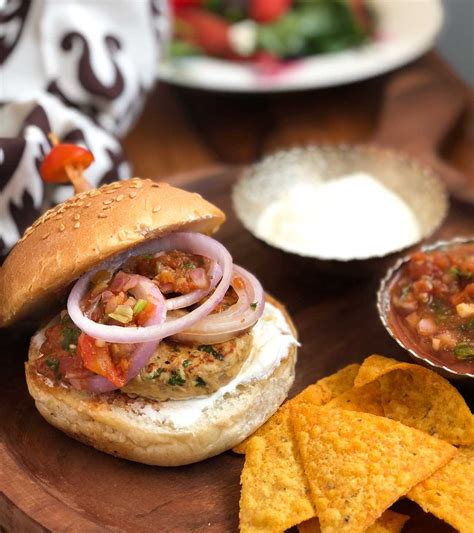 mexican-chicken-burger-recipe-with-sour-cream-salsa image