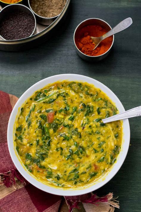 spinach-and-tomato-dal-dal-palak-simmer-to-slimmer image