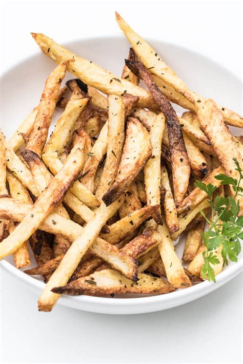 rosemary-garlic-fries-super-crispy-vegan-family image