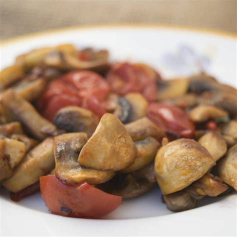 romanian-mushrooms-in-tomato-sauce-fricasse-de image