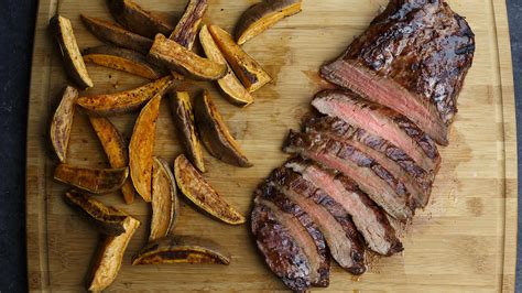tender-juicy-flank-steak-sure-to-please-on-fathers-day image