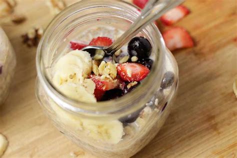 overnight-chia-oats-plant-based-cooking image
